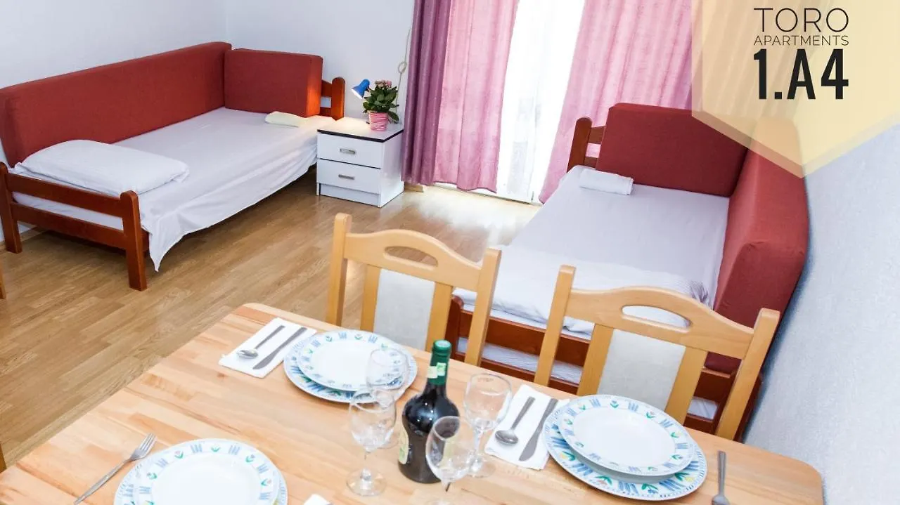 Apartments Toro Pag Town